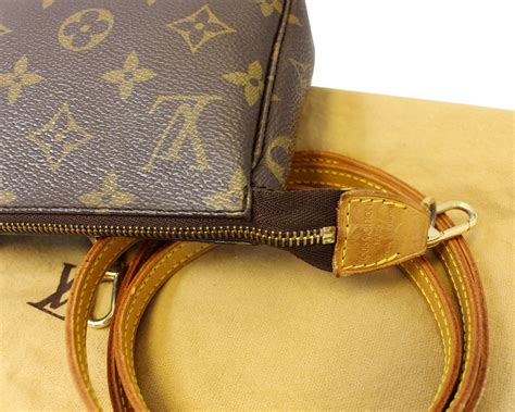 กระเป๋า louis vuitton pochette|Pochette Accessoires Monogram .